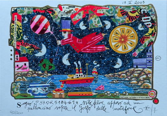 VOLO FELICE APPESO AD UN PALLONCINO (FONDO BIANCO)